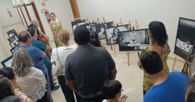 PINHAIS RECEBE A EXPOSIÇÃO FOTOGRÁFICA “QUEBRANDO PRECONCEITOS” NO MÊS DE MAIO E PROMOVE CONSCIENTIZAÇÃO SOBRE O AUTISMO